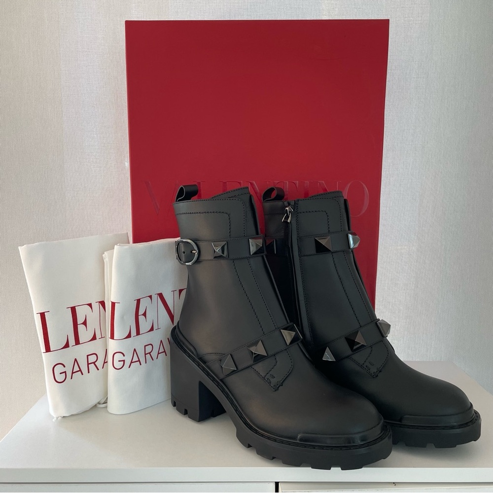 Valentino Garavani Rockstud Roman Biker Combat Boots Size EU 40 / US 10 NWT - Picture 3 of 14